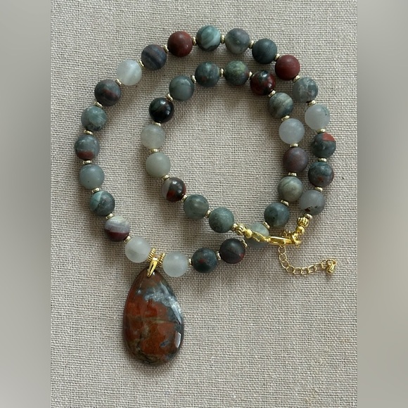 22-1/2 inch Matte Bloodstone bead Necklace NWOT - Picture 9 of 11